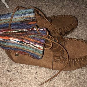 Cute little lace up moccasins. Great condition.
